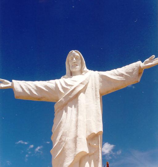 statue of jesus