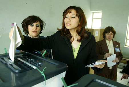Saudi / Iraqi / Arab women voting